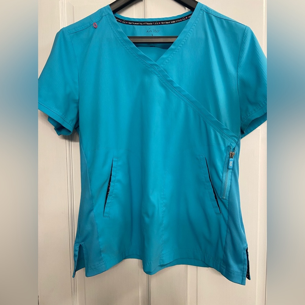 koi turquoise V-Neck Medical Scrub Top. FREE PANTS